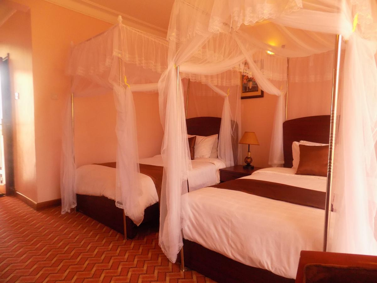 Entebbe Traveller'S Hotel Exteriör bild